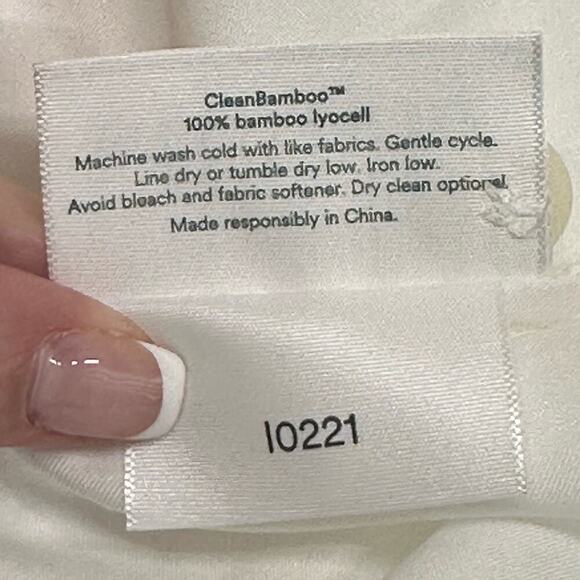 NWT | Ettitude | Sateen Long Sleeve PJ Shirt | Cloud | Large - Picture 11 of 16